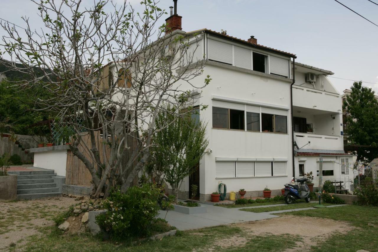 Studio Apartments Gilda Baska  Exterior photo