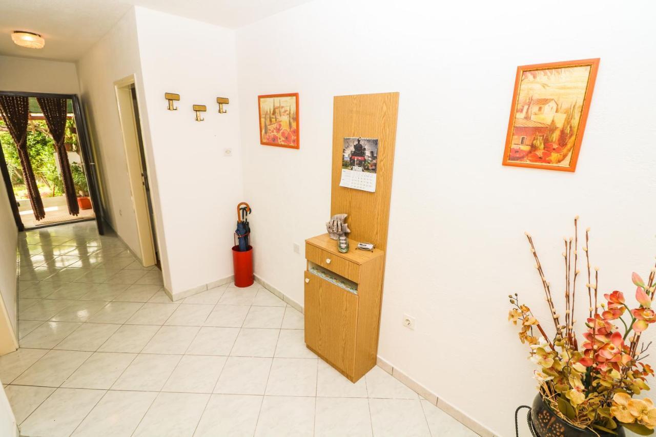 Studio Apartments Gilda Baska  Exterior photo